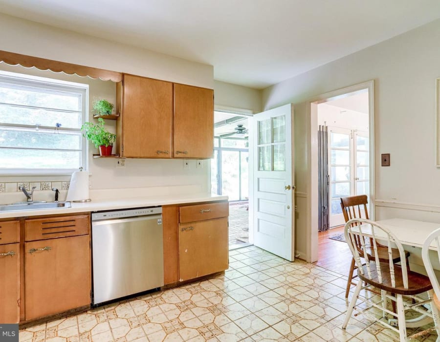 Arlington Calm kitchen renovation — kitchen before