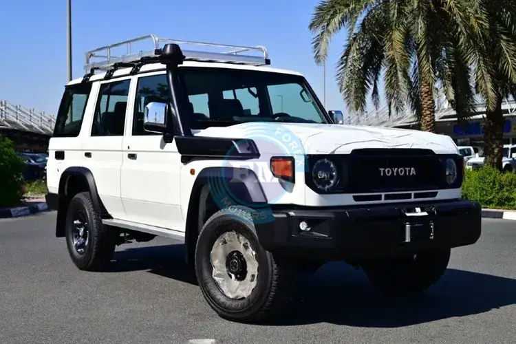 2025 MODEL TOYOTA LAND CRUISER 76 HARDTOP LX-G1 2.8L TURBO DIESEL 5 SEAT MANUAL SIDE