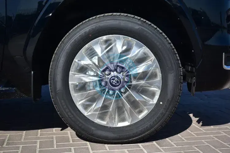 2026 TOYOTA LAND CRUISER 300 VX+ V6 4.0L PETROL 7 SEATER AUTOMATIC WHEEL