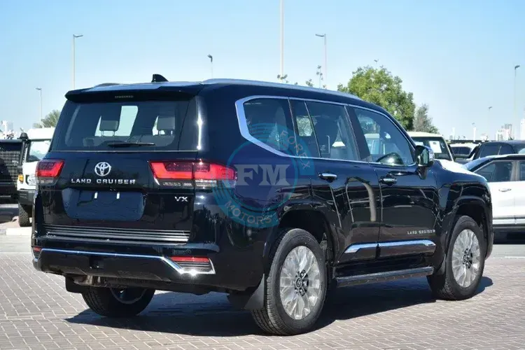 2026 TOYOTA LAND CRUISER 300 VX+ V6 4.0L PETROL 7 SEATER AUTOMATIC SIDE1