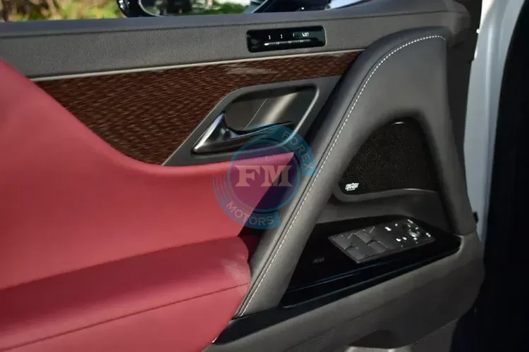 2025 MODEL LEXUS LX600 TURBO SPORT PLUS ML V6 3.5L PETROL 7-SEATER AUTOMATIC INSIDE DOOR