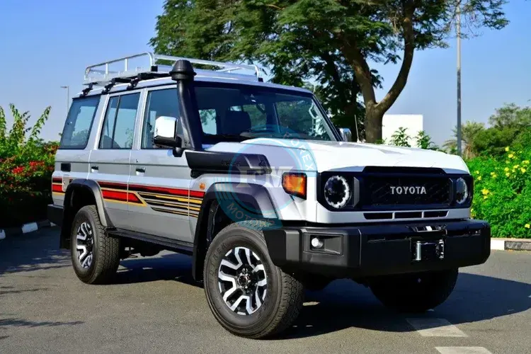 2025 MODEL TOYOTA LAND CRUISER 76 HARDTOP LX-Z V6 4.0L 4WD 5-SEATER AUTOMATIC-40TH ANNIVERSARY SIDE