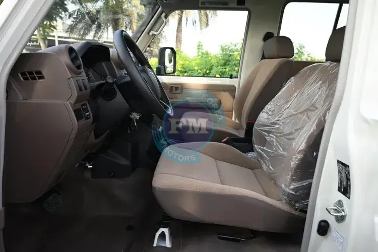 2025 MODEL TOYOTA LAND CRUISER 78 HARDTOP V6 4.0L 4WD 9-SEATER AUT0MATIC-40TH ANNIVERSARY FRONT SEATS