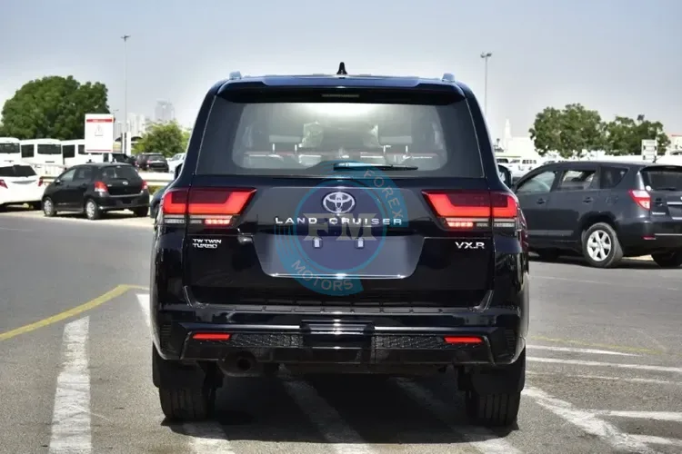 2026 MODEL TOYOTA LAND CRUISER 300 VXR V6 3.3L TWIN TURBO DIESEL 7 SEAT AUTOMATIC BACK
