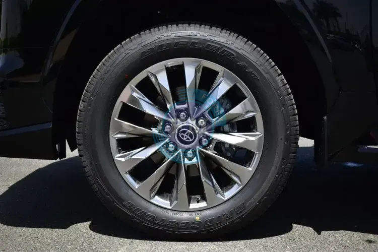 2025 MODEL TOYOTA LAND CRUISER VXR+ V6 4.0L 4WD 7-SEATER AUTOMATIC WHEEL