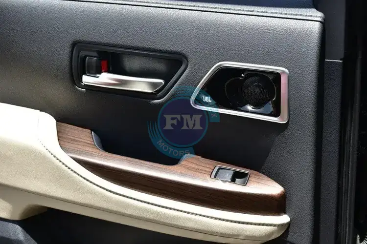 2025 MODEL TOYOTA LAND CRUISER VXR+ V6 4.0L 4WD 7-SEATER AUTOMATIC INSIDE DOOR