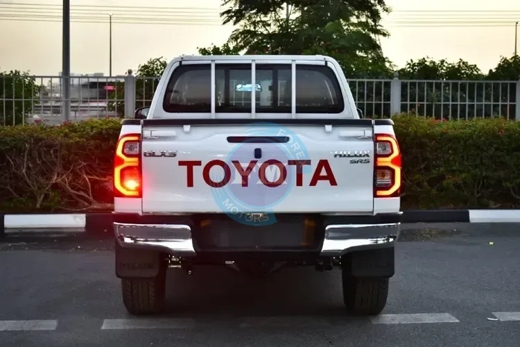 2026 MODEL TOYOTA HILUX DOUBLE CAB PICKUP GLXS-V 2.7L PETROL 4WD 5-SEATER AUTOMATIC BACK
