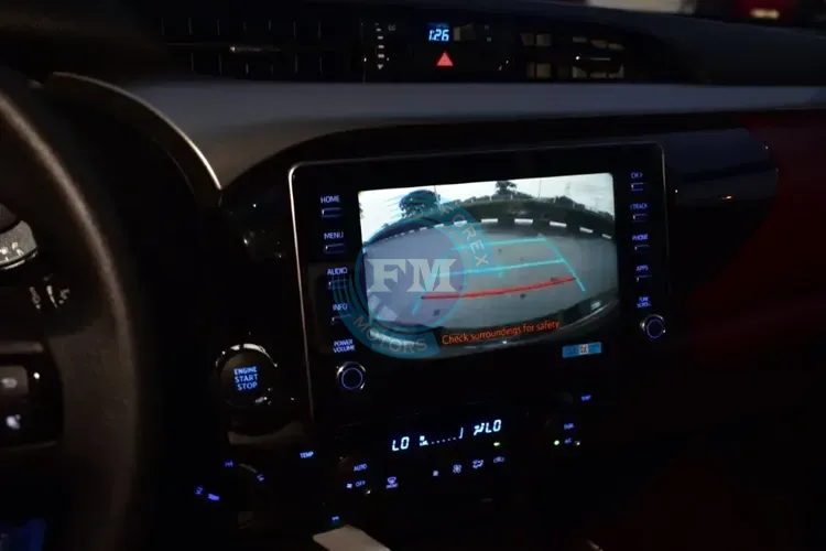 2026 MODEL TOYOTA HILUX DOUBLE CAB PICKUP GLXS-V 2.7L PETROL 4WD 5-SEATER AUTOMATIC SCREEN