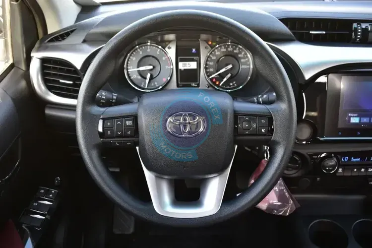 2026 MODEL TOYOTA HILUX DOUBLE CAB PICKUP GLXS-G 2.7L PETROL 4WD AUTOMATIC SCREEN