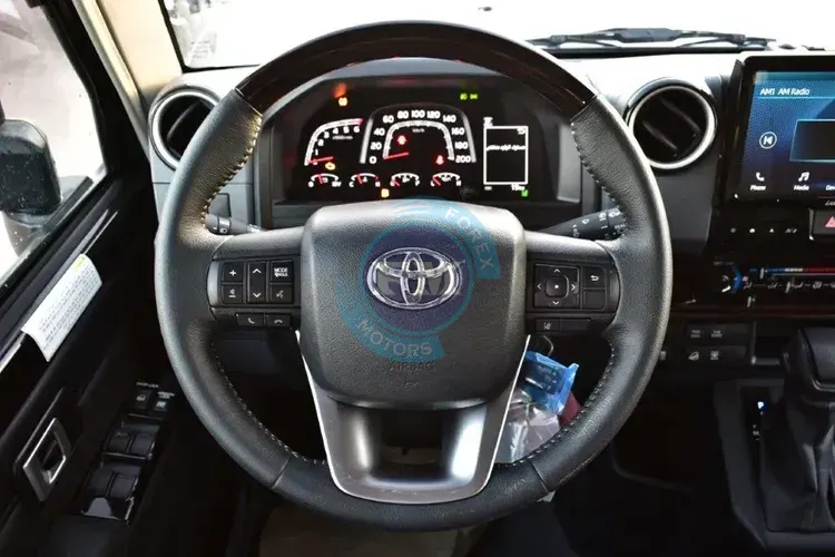 2025 TOYOTA LAND CRUISER 76 HARDTOP 40TH ANNIVERSARY LX-Z 2.8L DIESEL 4WD 5-SEATER AUTOMATIC TRANSMISSION– EURO4 STEERING