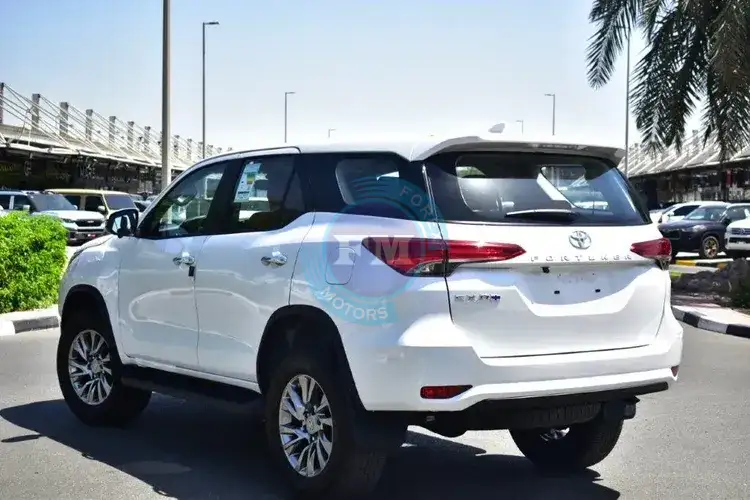 2025 MODEL TOYOTA FORTUNER EXR+ 2.7L PETROL 4WD 7 SEAT AUTOMATIC SIDE1