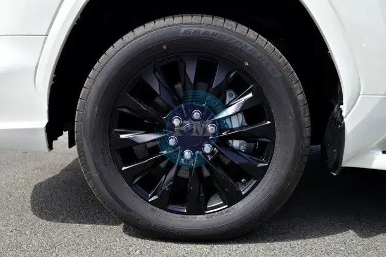 2024 MODEL TOYOTA LANDCRUISER 300 GXR 3.3L TWIN TURBO DIESEL AUTOMATIC BLACK EDITION WHEEL
