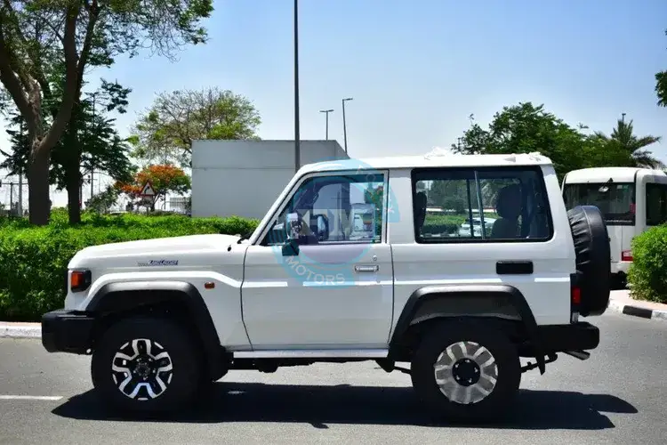 2025 MODEL TOYOTA  LAND CRUISER 71 HARDTOP SHORT WHEEL BASE S-DLX 2.8L DIESEL 4WD 5 SEATER AUTOMATIC SIDE2