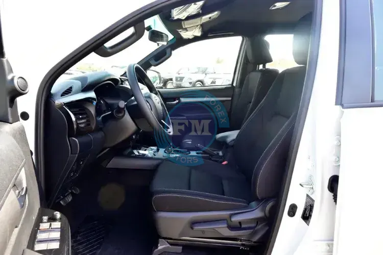 2025 MODEL TOYOTA HILUX DOUBLE CAB ADVENTURE V6 4.0L PETROL 4WD AUTOMATIC FRONT SEATS