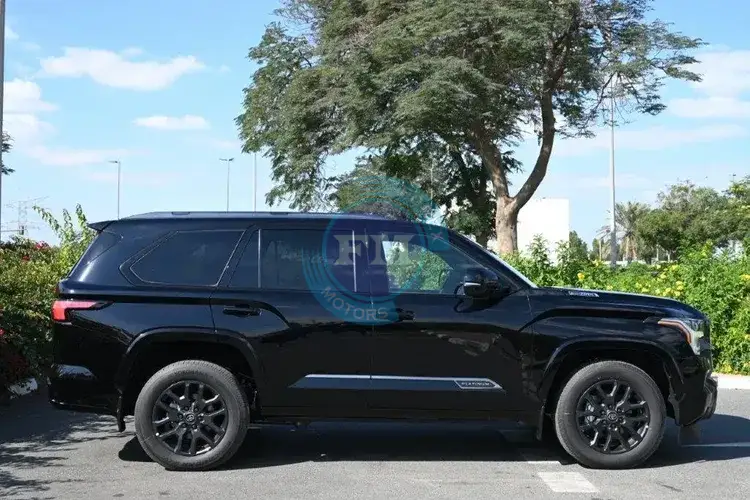 2025 MODEL SEQUOIA PLATINUM I-FORCE HYBRID V6 3.5L 4WD 7-SEATER AUTOMATIC SIDE2