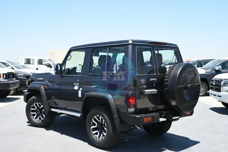 2024 MODEL TOYOTA  LAND CRUISER 71 HARDTOP SHORT WHEEL BASE SDLX V6 4.0L PETROL 4WD AUTOMATIC SIDE1