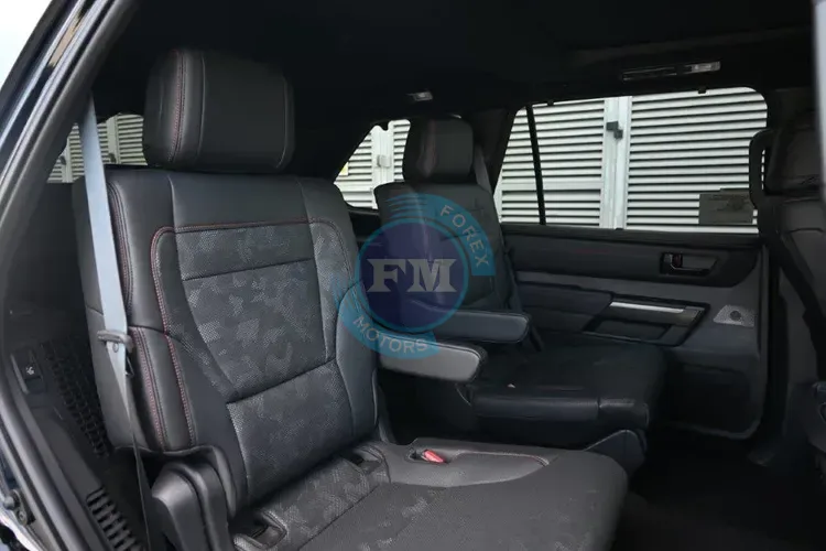 2025 MODEL TOYOTA SEQUOIA TRD PRO i-FORCE MAX HYBRID V6 3.5L TURBO 4WD 7-SEATER AUTOMATIC SEATS