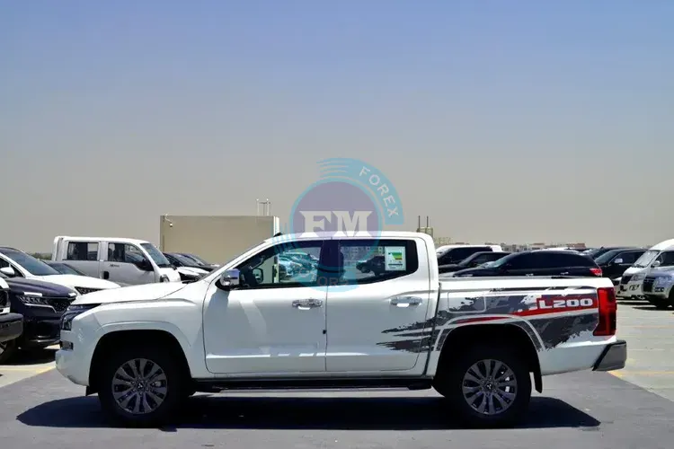 MITSUBISHI L200 SPORTERO SIDE1