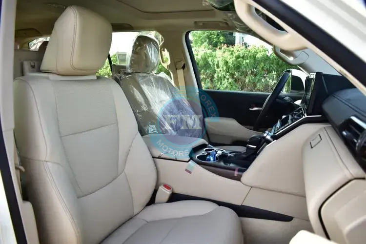 2025 MODEL TOYOTA LAND CRUISER 300 GXR-V V6 4.0L PETROL 4WD 7-SEAT AUTIOMATIC FRONT SEATS