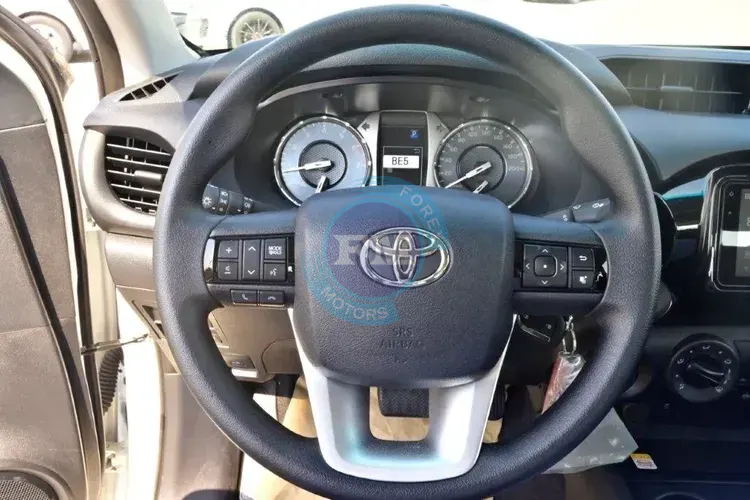 2025 MODEL TOYOTA HILUX DOUBLE CAB PICKUP 2.7L PETROL 4X2 AUTOMATIC STEERING