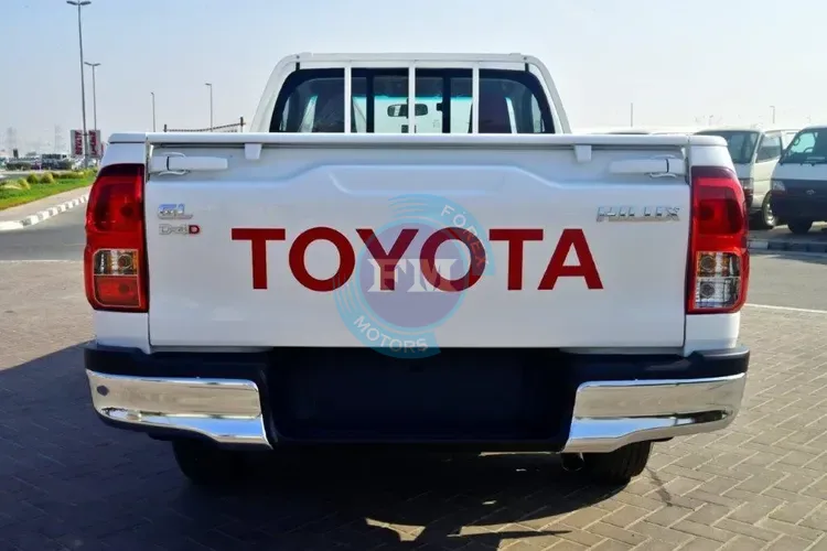 2025 MODEL TOYOTA HILUX SINGLE CAB GL 2.4L DIESEL 4X2 MANUAL BACK