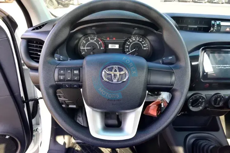 2025 MODEL TOYOTA HILUX SINGLE CAB GL 2.4L DIESEL 4X2 MANUAL STEERING