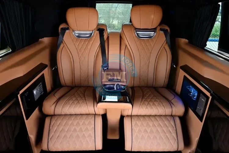 MERCEDES BENZ VIP EDITION V300D 2.0L DIESEL 4-SEATER AUTOMATIC SEATS