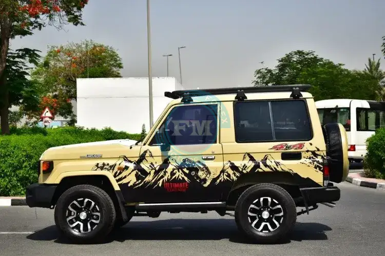 MODEL TOYOTA LAND CRUISER SWB 71 ULTIMATE EDITION V6 4.0L 4WD 7-SEATER MANUAL