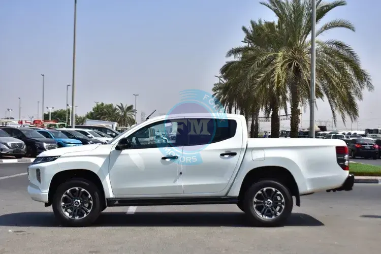 Best Mitsubishi L200 Sportero GLS Black Edition Pickup