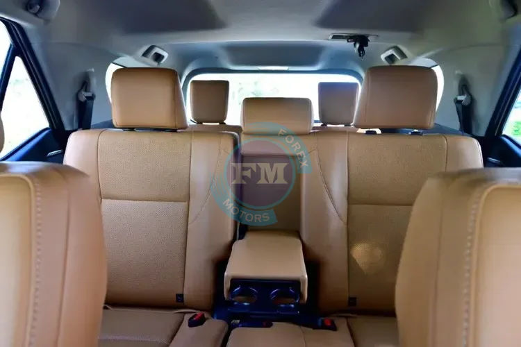 2025 MODEL TOYOTA FORTUNER VXR V6 4.0L PETROL 4WD 7 SEAT AUTOMATIC BACK SEATS