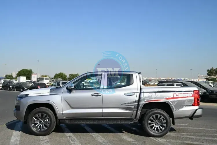 2025 MODEL MITSUBISHI L200 DOUBLE CAB PICKUP GLS 2.4L PETROL  4WD MANUAL TRANSMISSION SIDE