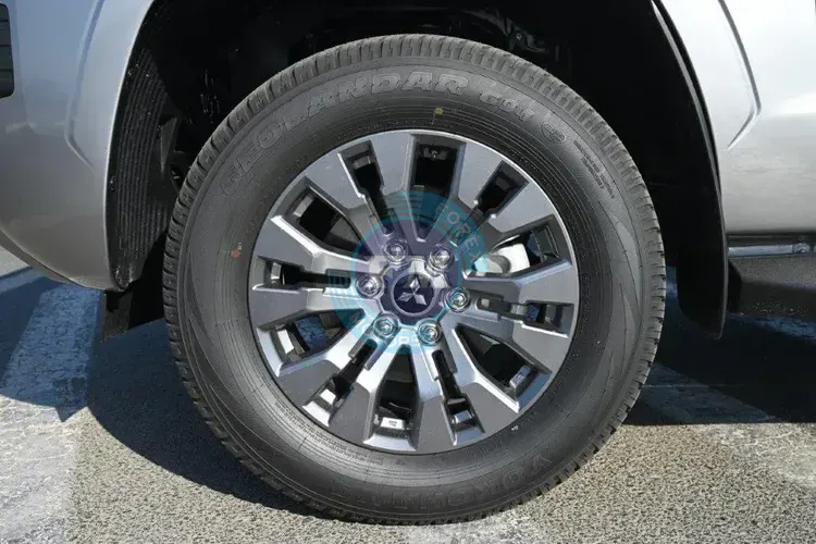 2025 MODEL MITSUBISHI L200 DOUBLE CAB PICKUP GLS 2.4L PETROL  4WD MANUAL TRANSMISSION WHEEL