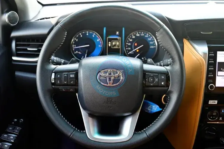 2025 MODEL TOYOTA FORTUNER VXR V6 4.0L PETROL 4WD 7 SEAT AUTOMATIC STEERING