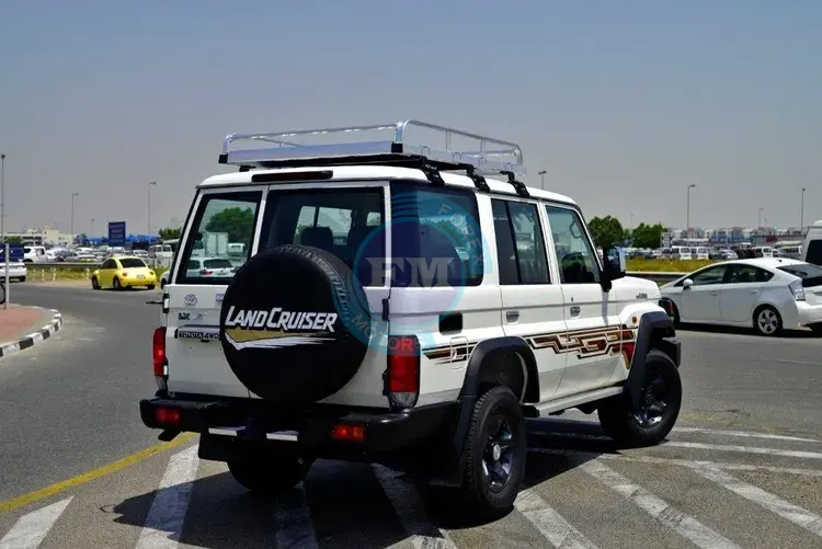 2024 MODEL TOYOTA LAND CRUISER 76 HARDTOP V6 4.0L PETROL 4WD MANUAL SIDE1