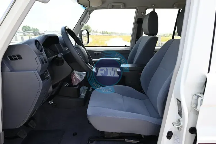 2024 MODEL TOYOTA LAND CRUISER 76 HARDTOP V6 4.0L PETROL 4WD MANUAL FRONT SEAT