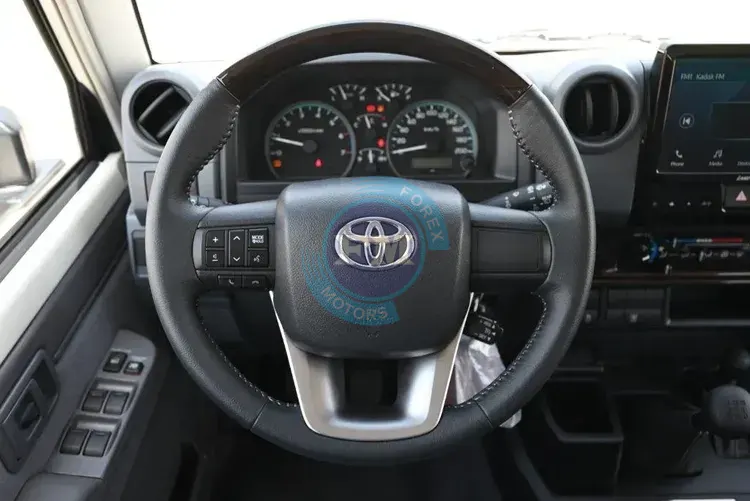 2024 MODEL TOYOTA LAND CRUISER 76 HARDTOP V6 4.0L PETROL 4WD MANUAL STEERING