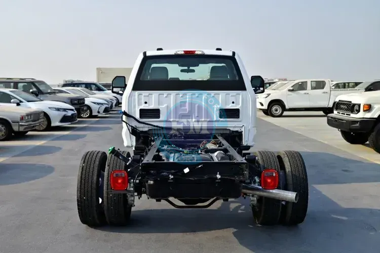 2024 MODEL FORD F550 SUPER DUTY REGULAR CHASSIS CAB XL 145” WB 6.7L DIESEL 4X4 10 SPEED AUTOMATIC BACK