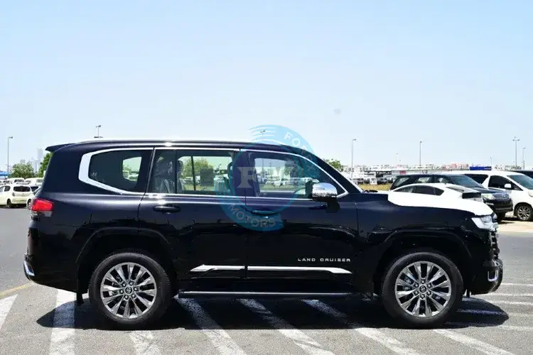 2025 MODEL TOYOTA LAND CRUISER 300 VXR V6 4.0L PETROL 4WD 7 SEAT AUTOMATIC SIDE2