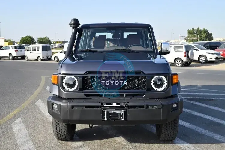 TOYOTA LAND CRUISER 76 HARDTOP SDLX V6 4.0L PETROL 4WD 5-SEATER AT (Full Option) | Forex Motors