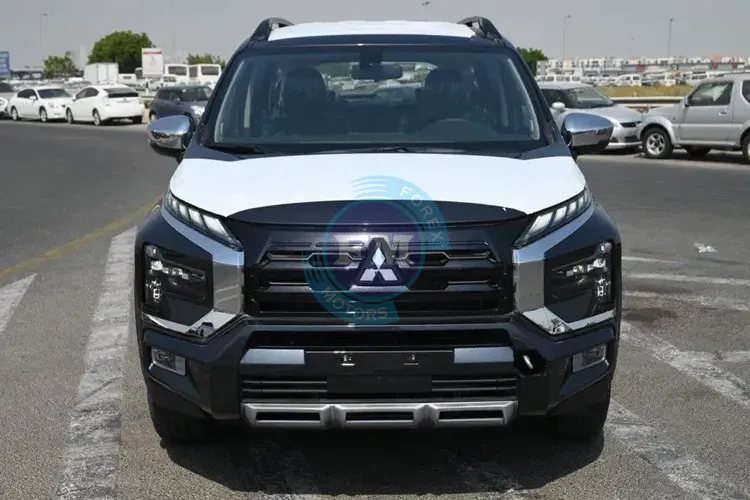 MITSUBISHI XPANDER CROSS 1.5L PETROL 4X2 AT | Forex Motors
