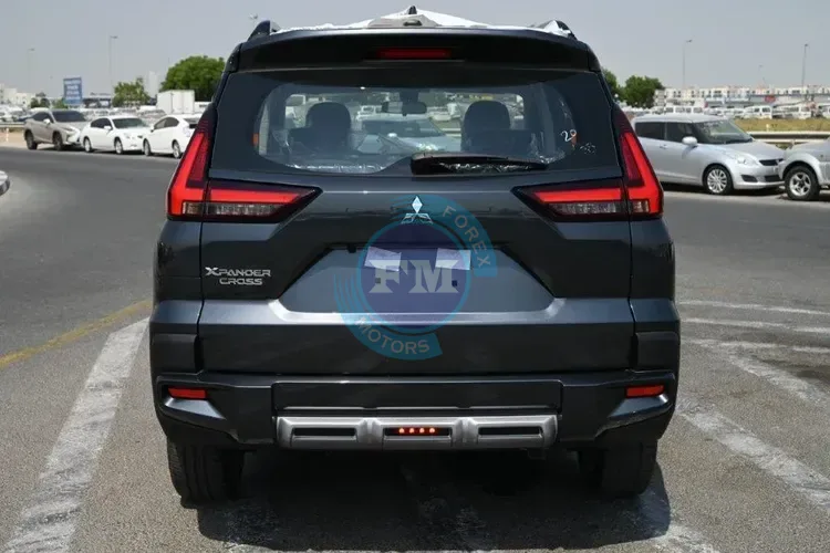 2025 MODEL MITSUBISHI XPANDER CROSS 1.5L PETROL  4X2 AUTOMATIC BACK