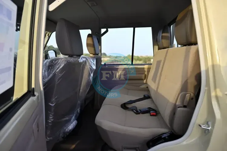 2025 MODEL TOYOTA LAND CRUISER DOUBLE CAB LX-E V6 4.0L PETROL 4WD AUTOMATIC BACK SEATS