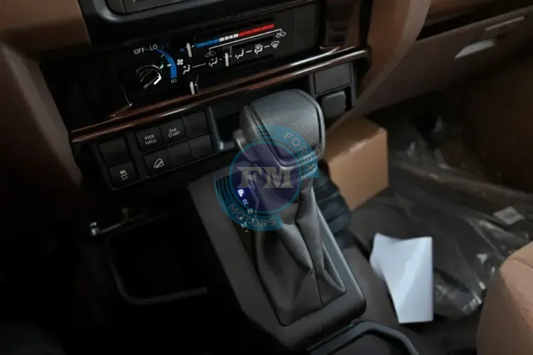 2025 MODEL TOYOTA LAND CRUISER DOUBLE CAB LX-E V6 4.0L PETROL 4WD AUTOMATIC3