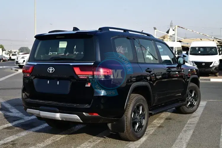 2025 TOYOTA LAND CRUISER  300 GRS V6 3.3L DIESEL 7 SEAT AUTOMATIC SIDE1