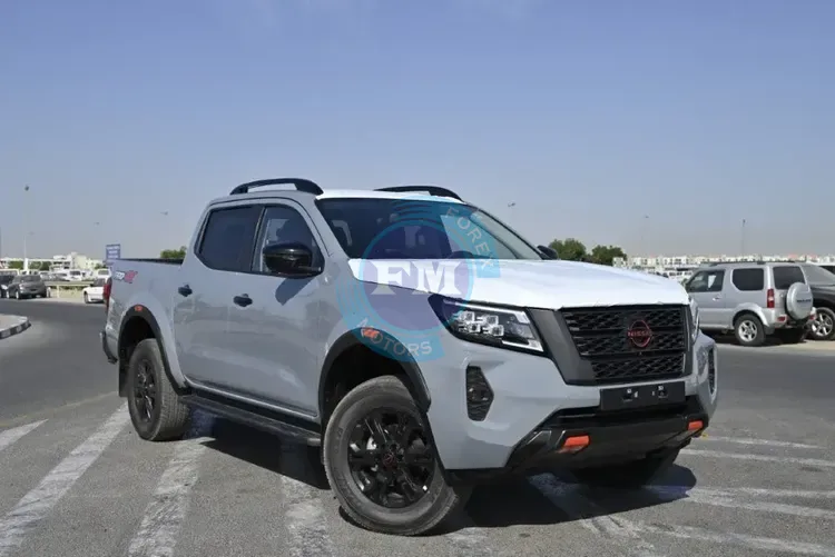2025 MODEL NISSAN NAVARA DOUBLE CABIN PICKUP PRO 2.5L DIESEL 4WD AUTOMATIC SIDE1