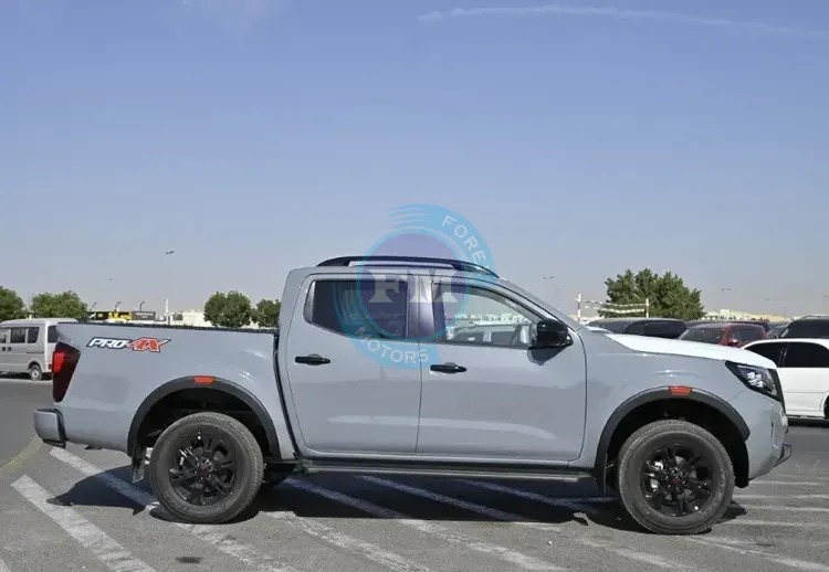 2025 MODEL NISSAN NAVARA DOUBLE CABIN PICKUP PRO 2.5L DIESEL 4WD AUTOMATICSIDE2