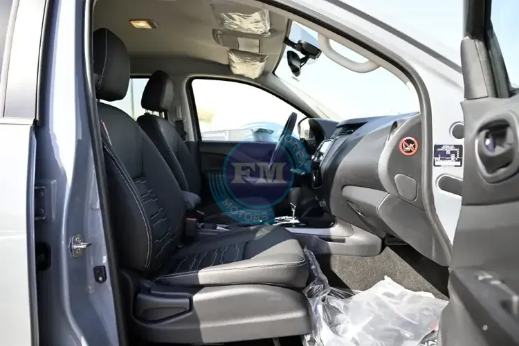 2025 MODEL NISSAN NAVARA DOUBLE CABIN PICKUP PRO 2.5L DIESEL 4WD AUTOMATIC FRONT SEATS