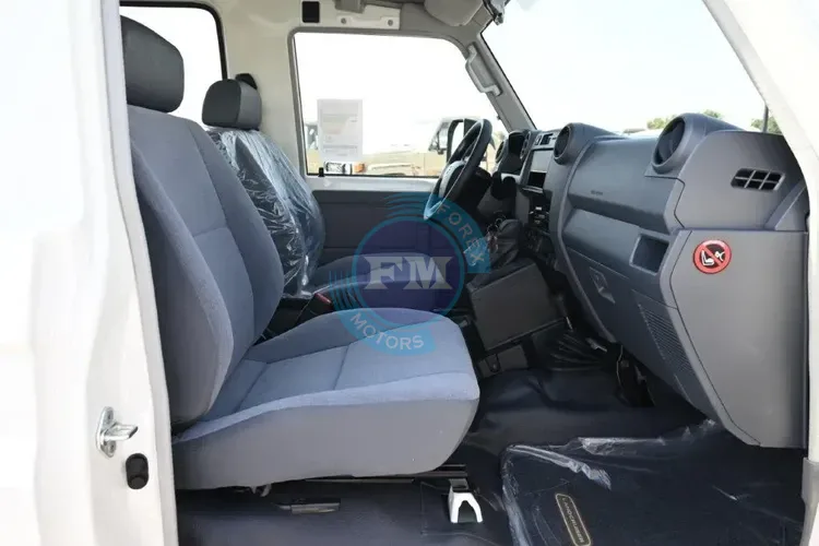 2026 MODEL TOYOTA LANDCRUISER 78 HARDTOP 2.8L DIESEL 8-SEATER AUTOMATIC FRONT SEATS