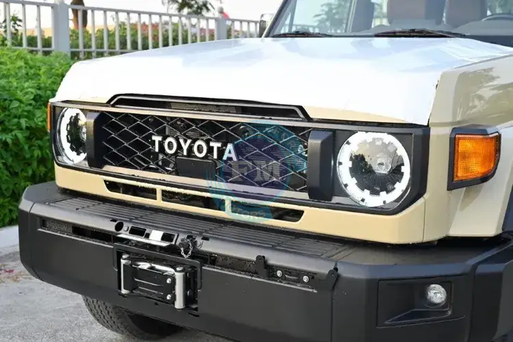 2025 MODEL TOYOTA LAND CRUISER 71 HARDTOP SDLX V6 4.0L PETROL 4WD AUTOMATIC1