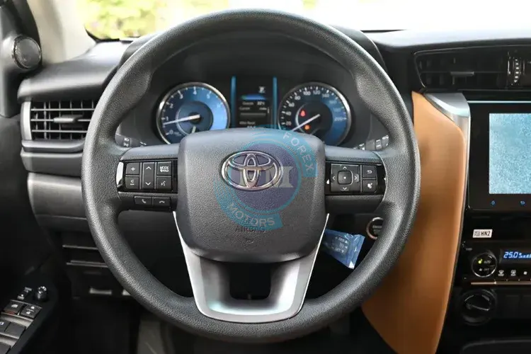 2025 MODEL TOYOTA FORTUNER GXR 2.7L PETROL 4WD 7 SEAT AUTOMATIC TRANSMISSION STEERING